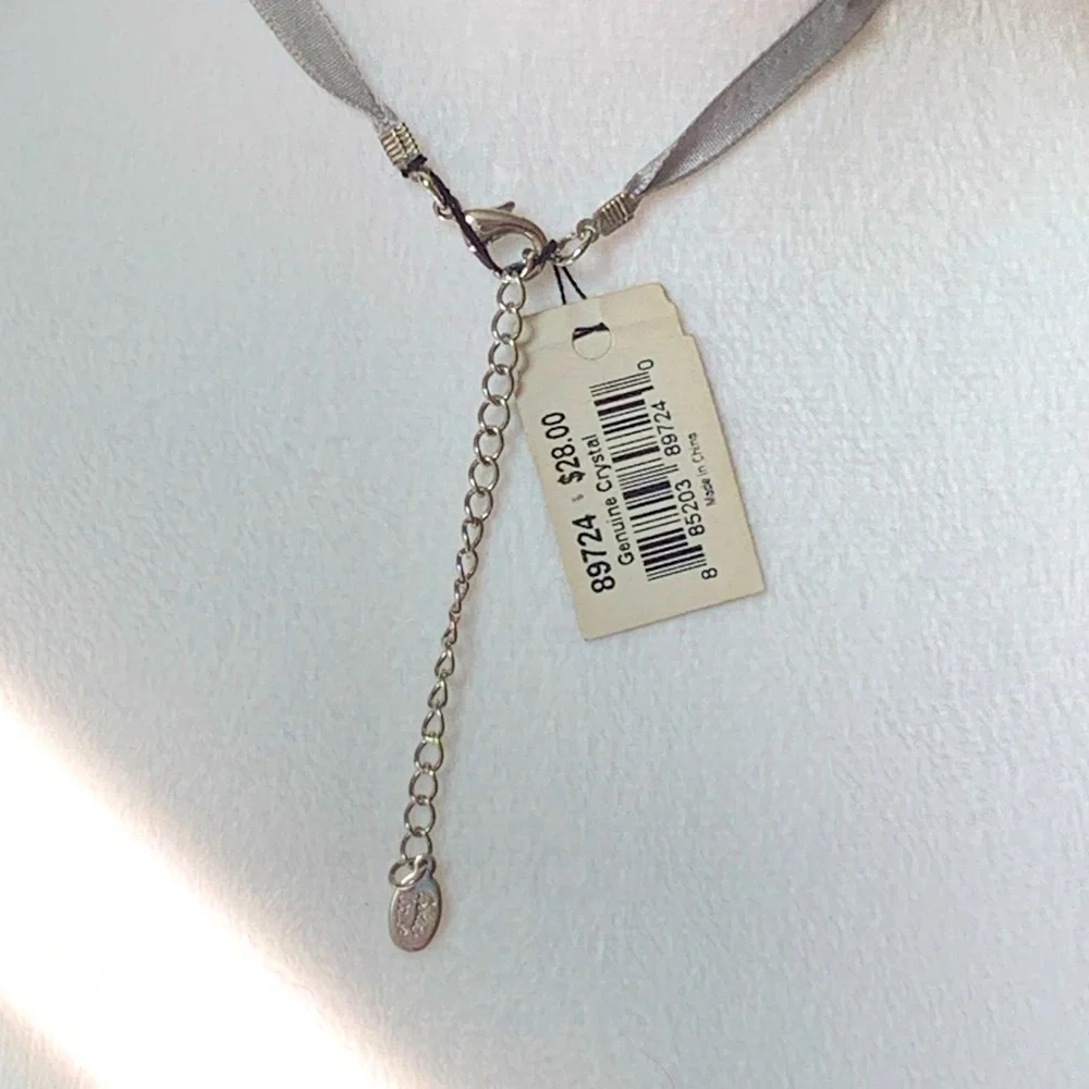 🎨 Art Deco Style Genuine Crystal Pendant w/ Gray Ribbon Necklace by Cookie Lee - Picture 7 of 12